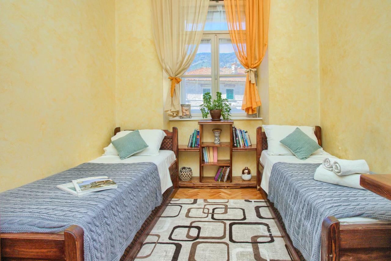 Apartment Old Town Finest Котор Екстер'єр фото